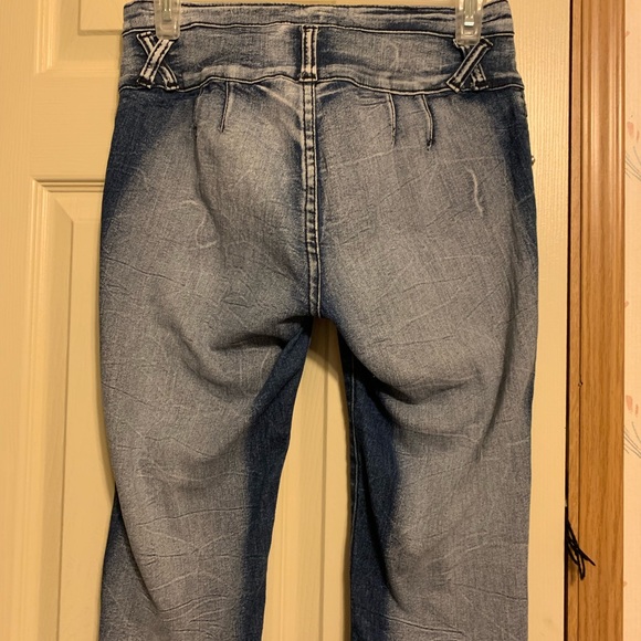 Butt Lift Denim Columbian Capris (Levanta Cola) - Picture 2 of 2